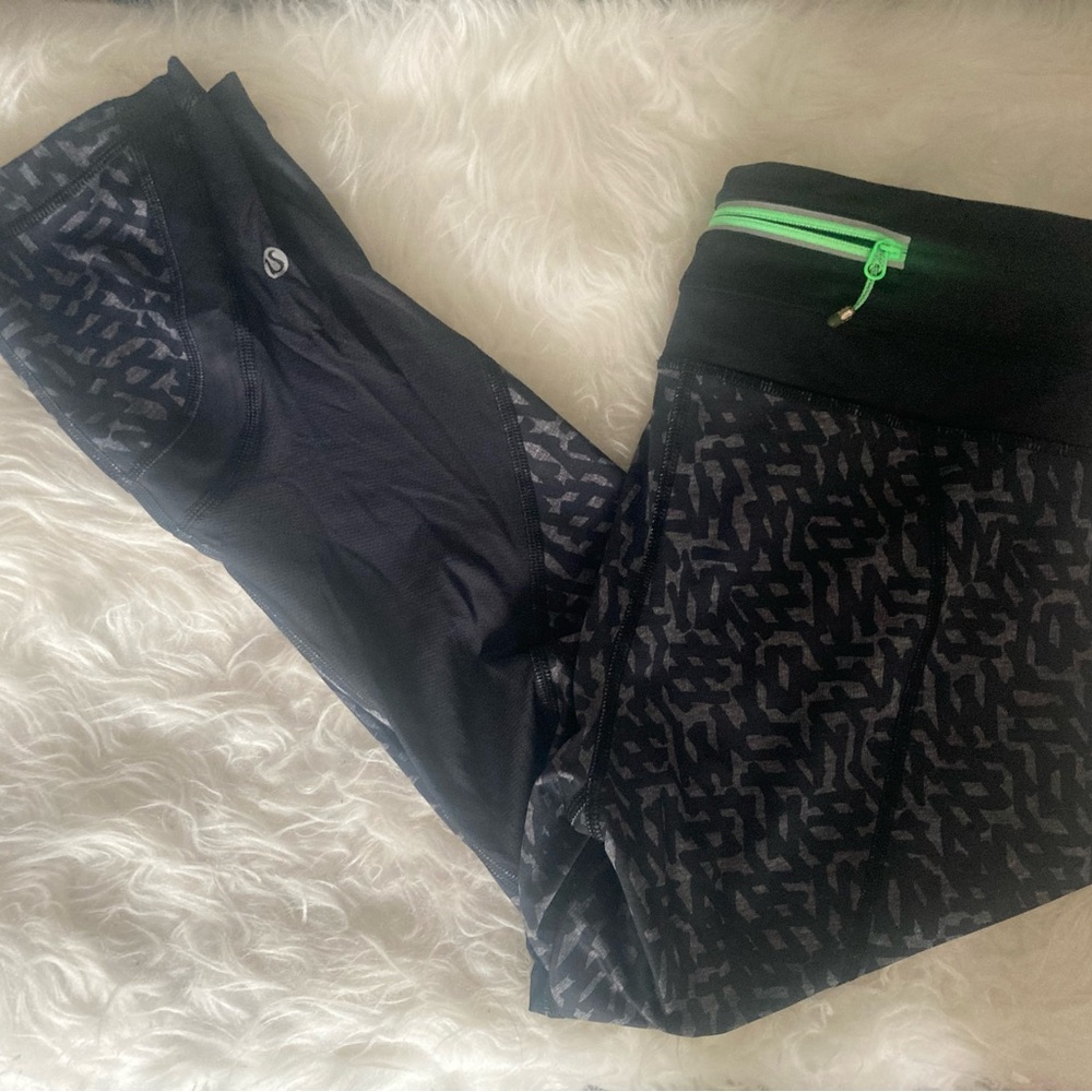 lululemon athletica Black and Green Capris